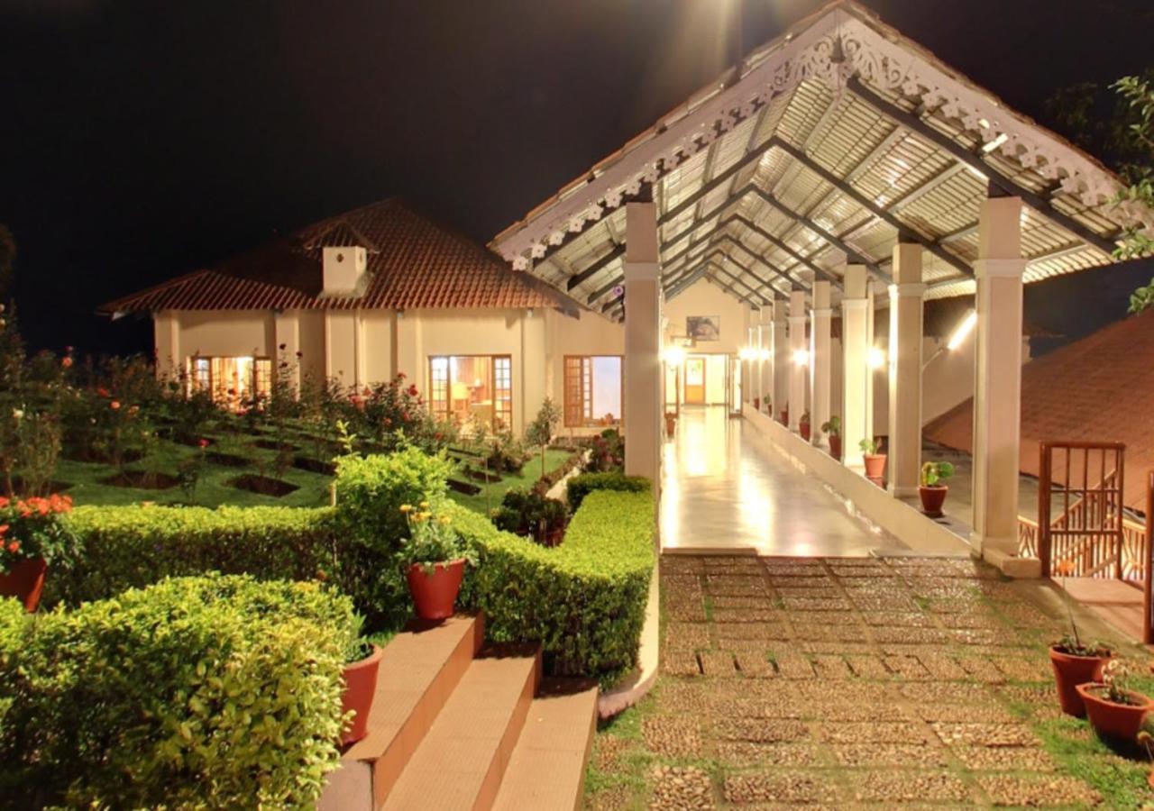 Tea County Hotel Munnar Exterior photo