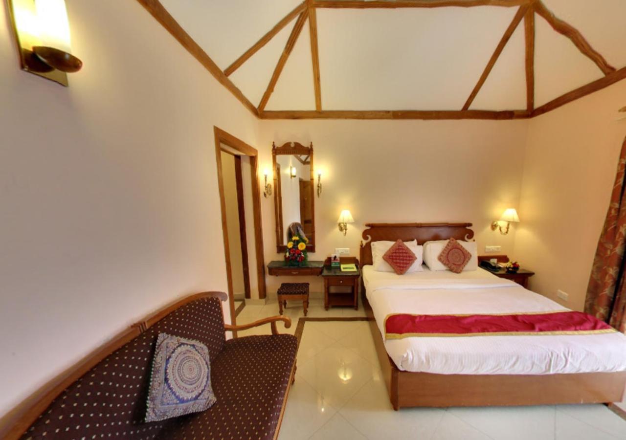 Tea County Hotel Munnar Exterior photo