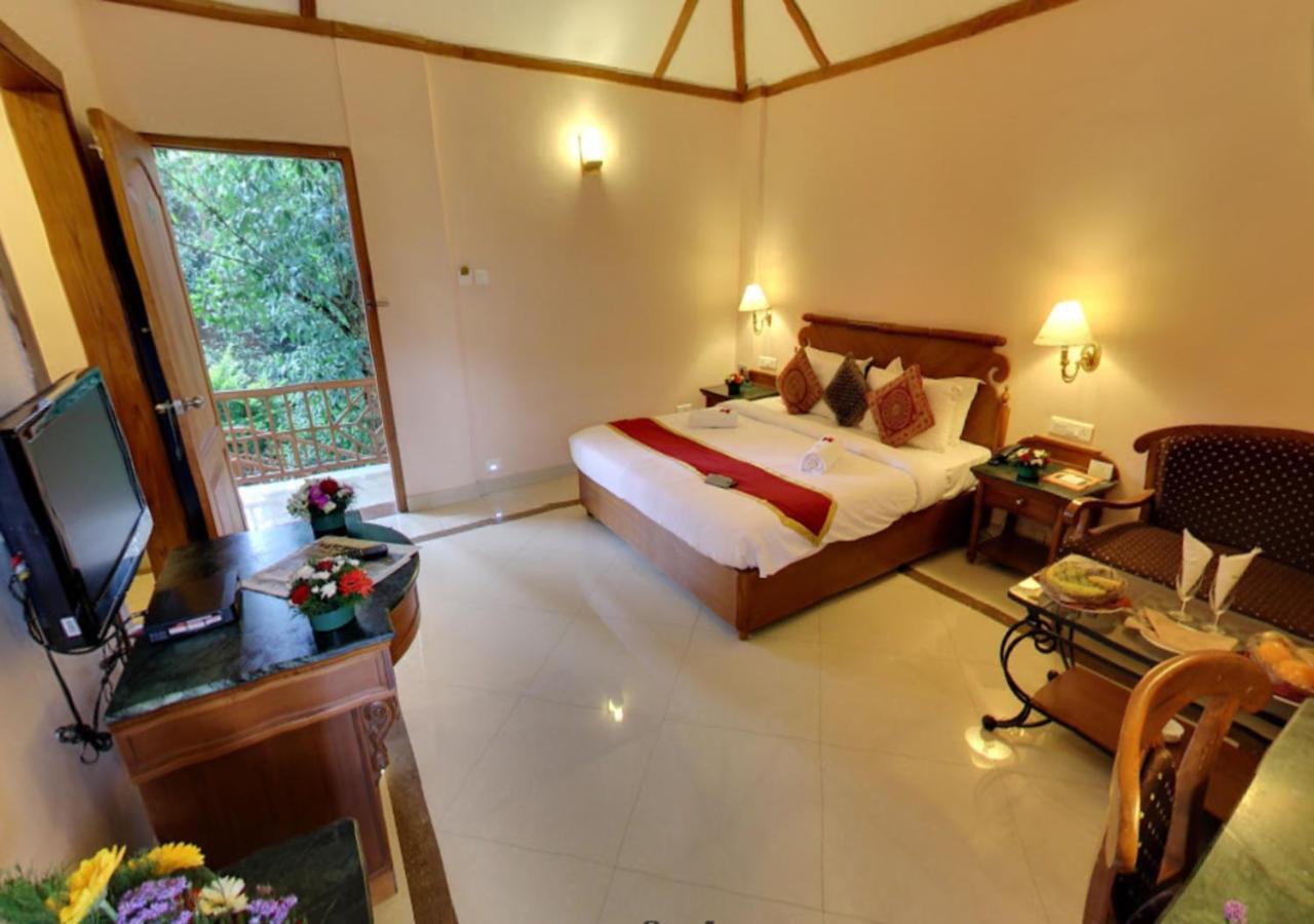 Tea County Hotel Munnar Exterior photo