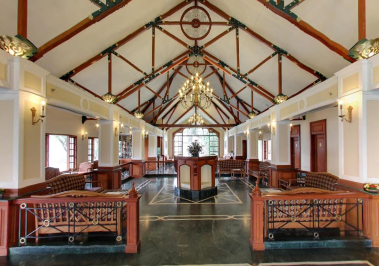 Tea County Hotel Munnar Exterior photo